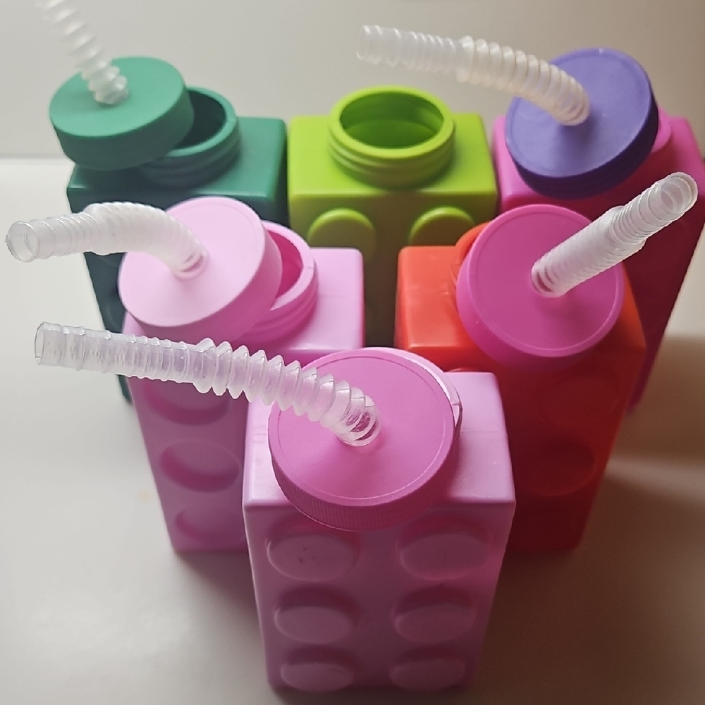 Colorful Building Block Party Cups with Straws